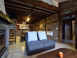 Charming and Classic Farmhouse in Roy, a Drive Away From Luxembourg