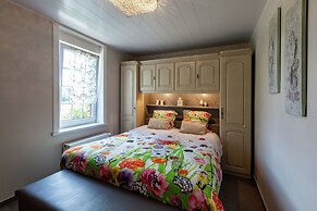 Cozy Home for 4 Guests