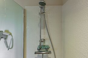 Cozy Home for 4 Guests