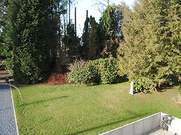 Luxurious Holiday Home in Courtil with Hot Tub