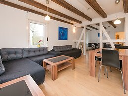 Spacious Group Home near Winterberg & Willingen with Private Garden