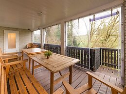 Spacious Group Home near Winterberg & Willingen with Private Garden