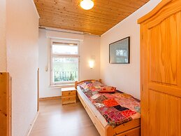 Spacious Group Home near Winterberg & Willingen with Private Garden