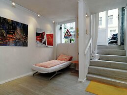 Contemporary Apartment in Kreuzberg, Berlin