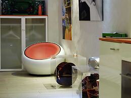 Contemporary Apartment in Kreuzberg, Berlin