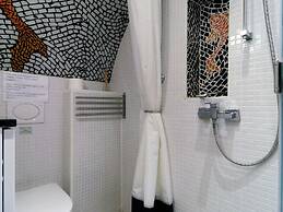 Contemporary Apartment in Kreuzberg, Berlin