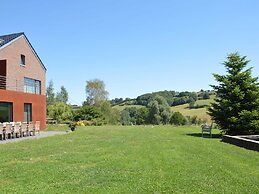 Superb Holiday Home With Barbecue