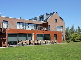 Superb Holiday Home With Barbecue