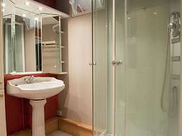 Spacious Holiday Home in Theux With Swimming Pool