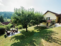 Modish Apartment in Plankenstein near Forest