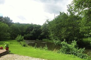 Apartment Near Forest and Hiking Trails