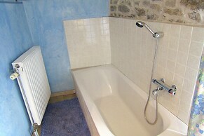 Apartment Near Forest and Hiking Trails