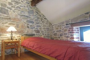 Apartment Near Forest and Hiking Trails