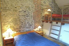 Apartment Near Forest and Hiking Trails