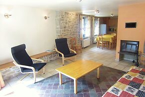 Apartment Near Forest and Hiking Trails