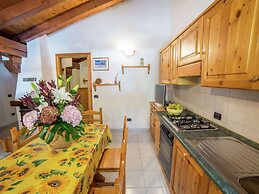 Apartment With Scenic View