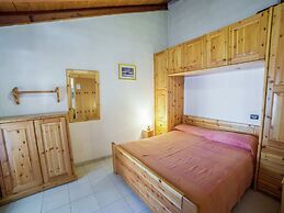 Apartment With Scenic View