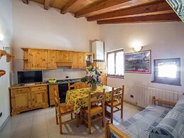 Apartment With Scenic View