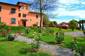 Holiday Home With Pool and Jacuzzi