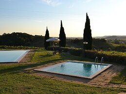Holiday Home With Pool and Jacuzzi