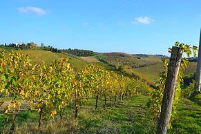 Holiday Home With Pool and Jacuzzi
