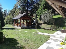 Detached House at 100m Distance of the Lake