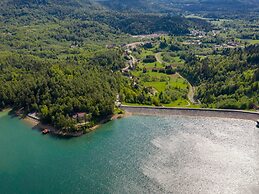 Detached House at 100m Distance of the Lake