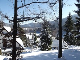 Detached House at 100m Distance of the Lake