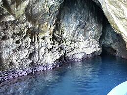 Belvilla by OYO Casa Blu