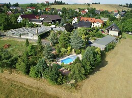Holiday Home Right in the Heart of Saxon Switzerland With Garden Pool 