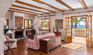 Belvilla by OYO Embat de Mar