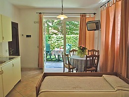 Belvilla by OYO Bilo Garden Due Bis