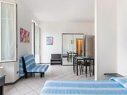 House In the Heart of Baveno Within Walking Distance of the Lake