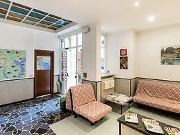 House In the Heart of Baveno Within Walking Distance of the Lake