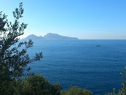 Belvilla by OYO Montano