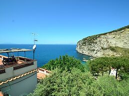 Belvilla by OYO Montano