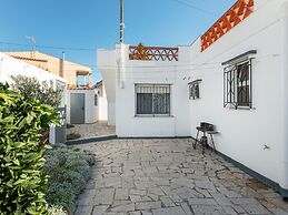 Detached House in Quiet Residential Area of Vinaròs near Beach