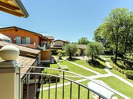 Belvilla by OYO Cozy Holiday Home With Barbecue