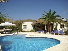 Belvilla by OYO Casa Smit