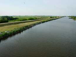 Sun Drenched Residence with Pool in Rosolina Mare