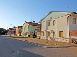 Sun Drenched Residence with Pool in Rosolina Mare