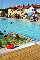 Sun Drenched Residence with Pool in Rosolina Mare