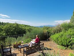 Romantic Farmhouse near Medieval Village of Montaione