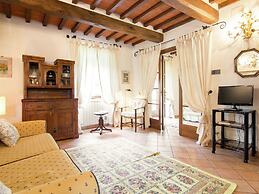 Holiday Home in Cortona With Pool