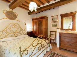 Holiday Home in Cortona With Pool