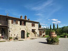 Holiday Home in Cortona With Pool