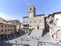 Holiday Home in Cortona With Pool