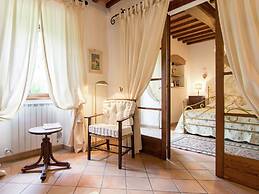 Holiday Home in Cortona With Pool