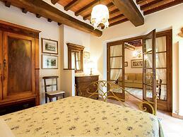 Holiday Home in Cortona With Pool
