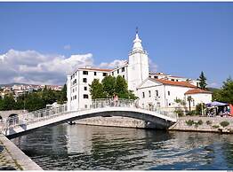 Comfortable Apartment in Crikvenica Croatia with Hot Tub